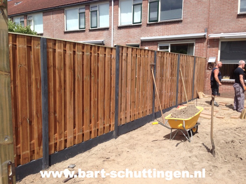 betonschutting schutting plaatsen hardhouten schutting helmond